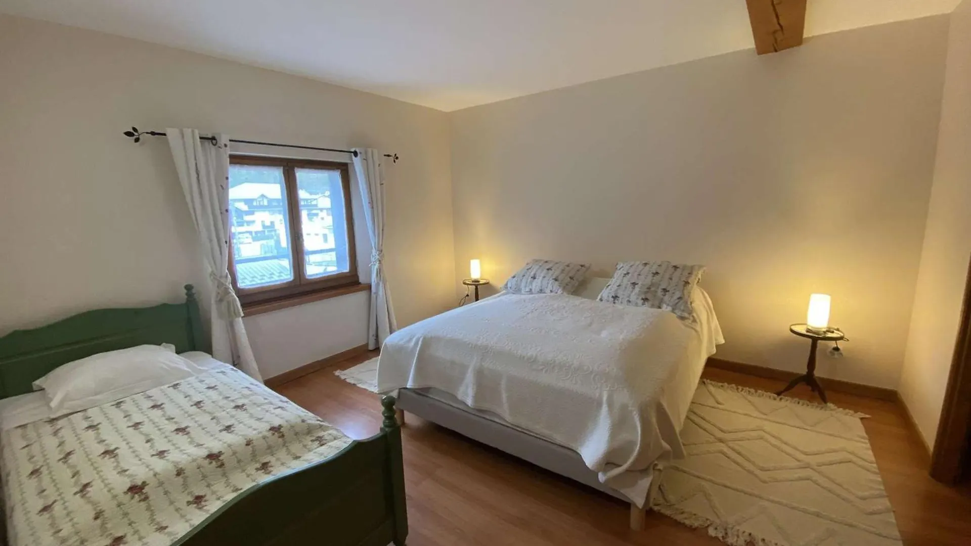 Apartment Appartement Spacieux 9 Pers A Beaufort Avec Balcon, 4 Chambres Et Equipements Familiaux - Fr-1-342-289
